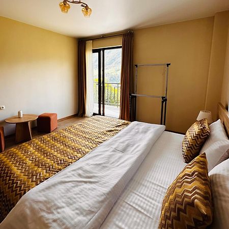 "Panorama" Kakhri Hotel Местия Екстериор снимка
