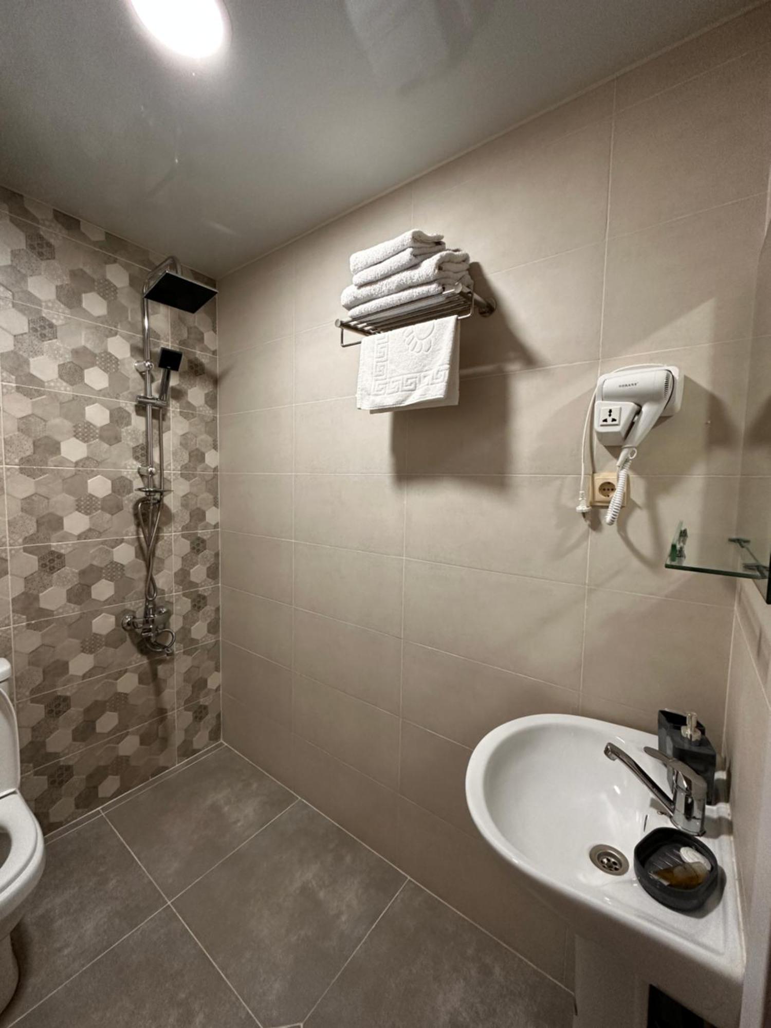 "Panorama" Kakhri Hotel Местия Екстериор снимка